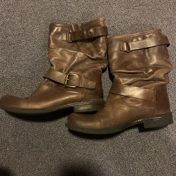 Brown boots - Picture 3 of 3